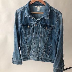 Refuge Jean Jacket gently used